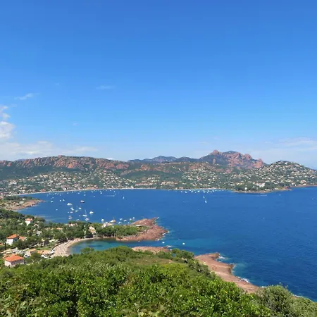 Cap Esterel Les Bastides : 3 Pieces Grande Terrasse Mer I4- Esterel Vacances 39la Apartment Saint-Raphael (Var)