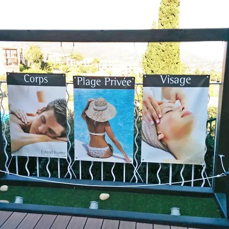 Cap Esterel Les Bastides : 3 Pieces Grande Terrasse Mer I4- Esterel Vacances 39la * Saint-Raphael (Var)